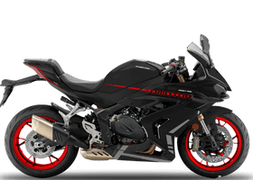 赛 600 RS
